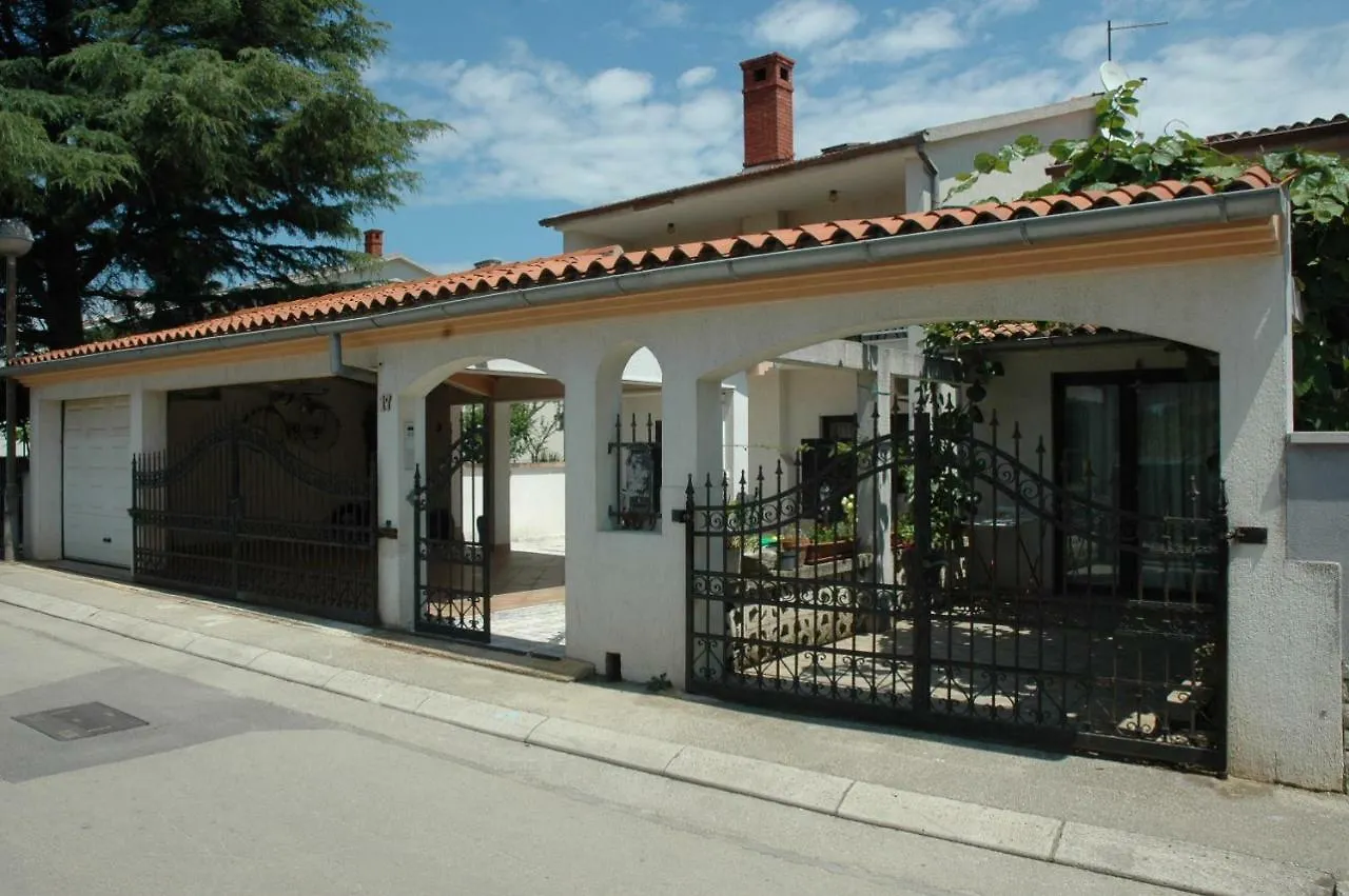 Apartments Valbandon Fazana