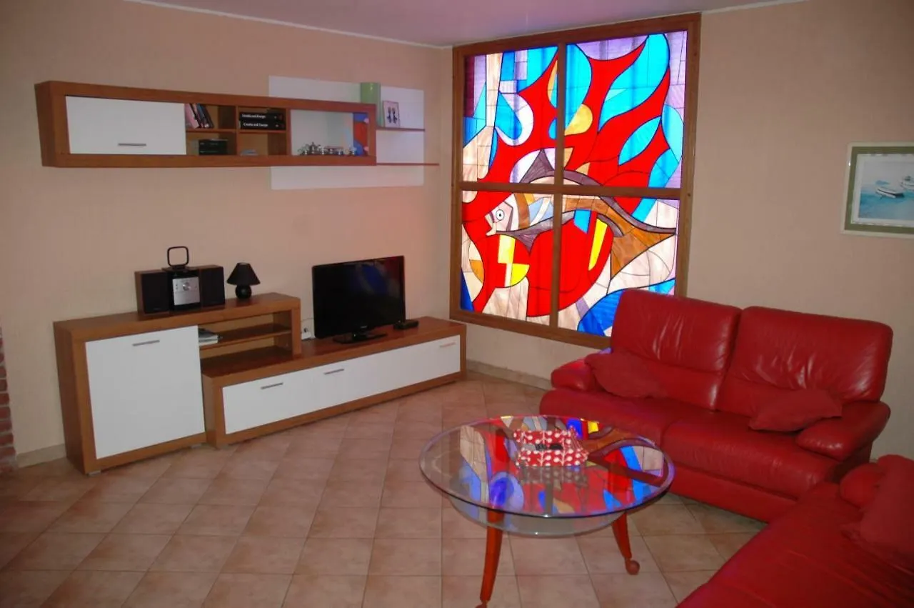 Apartments Valbandon Fazana 0*,